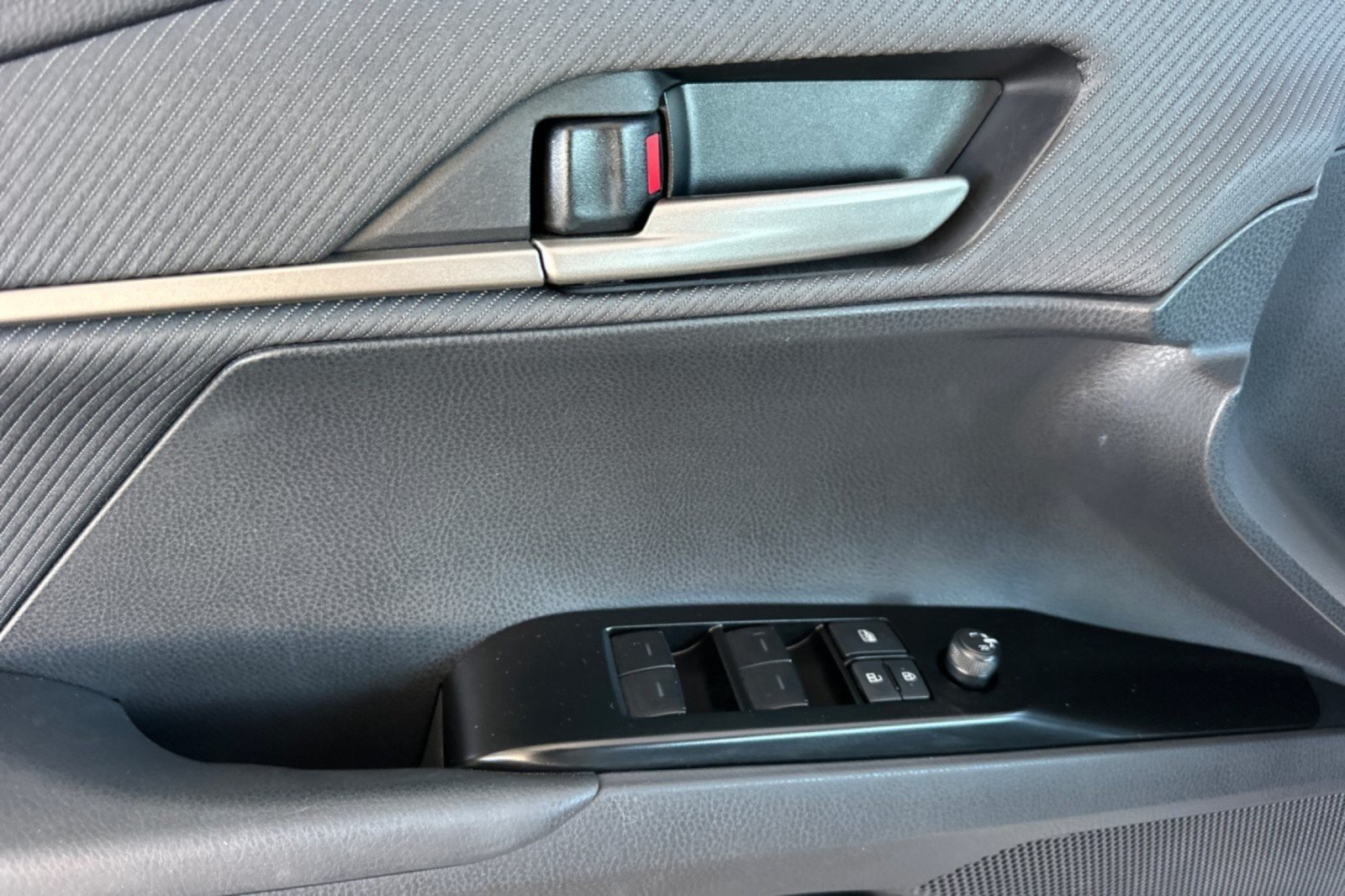 Certified 2026 Toyota Camry SE w/ Multimedia Upgrade Package FWD image 10