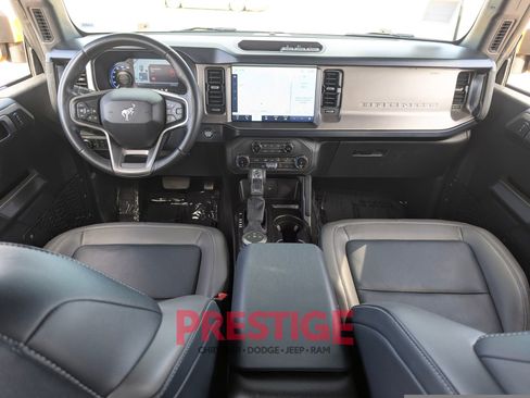 Used 2022 Ford Bronco Outer Banks AWD/4WD image 28