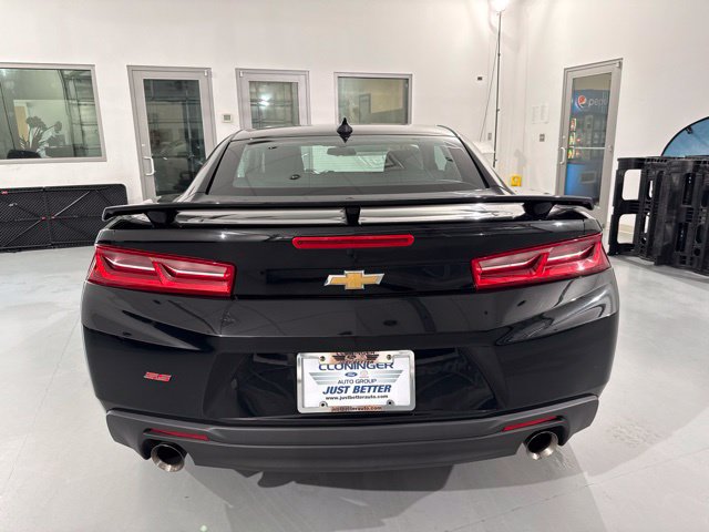 Used 2017 Chevrolet Camaro SS RWD image 7
