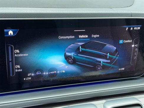 Used 2025 Mercedes-Benz GLS 450 4MATIC w/ AMG Line Exterior image 26