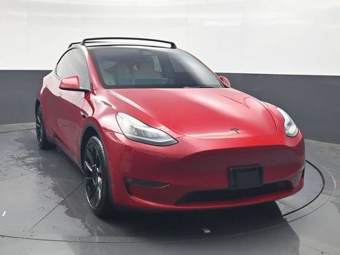 Used 2021 Tesla Model Y 2WD image 2