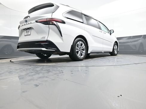 Certified 2023 Toyota Sienna XSE w/ XSE Plus Package image 33