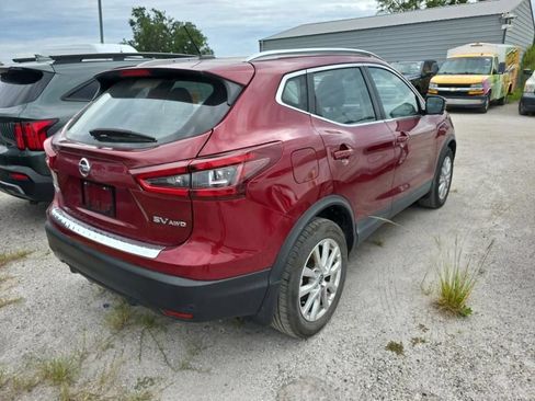 Used 2022 Nissan Rogue Sport SV w/ Technology Package AWD/4WD image 2