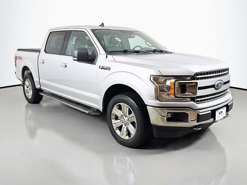 Used 2019 Ford F150 XLT w/ Equipment Group 302A Luxury AWD/4WD image 2