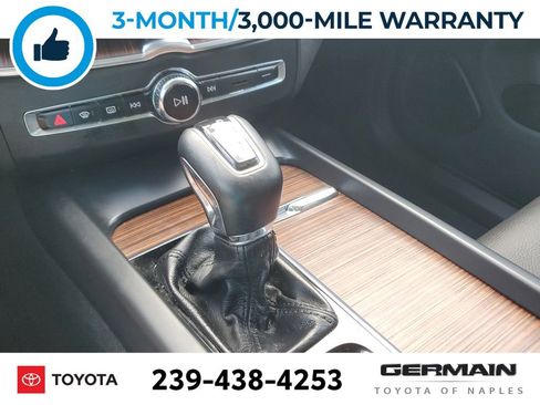 Used 2019 Volvo XC60 T5 Inscription w/ Protection Package image 27