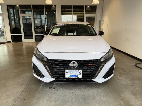 Used 2024 Nissan Altima 2.5 SR image 6