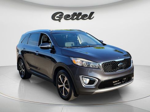 Used 2017 Kia Sorento EX w/ EX Advanced Touring Package image 2