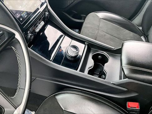 Used 2024 Jeep Grand Cherokee Altitude image 15