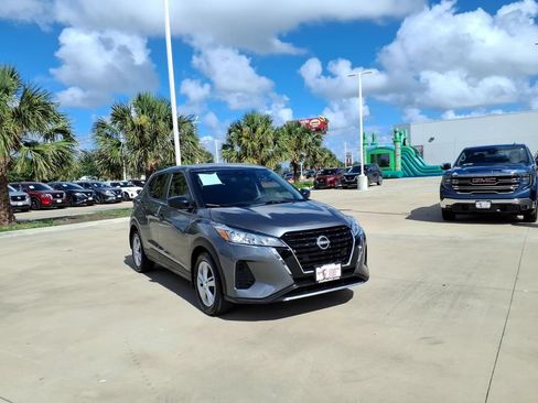 Certified 2024 Nissan Kicks S FWD image 7