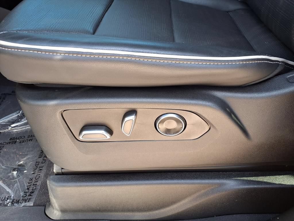 Certified 2024 Cadillac Escalade Sport AWD/4WD image 21