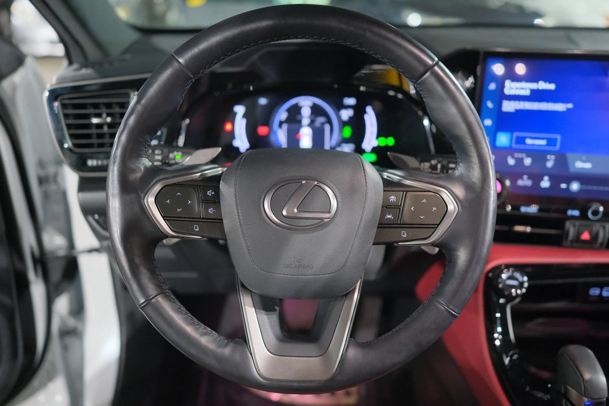 Used 2022 Lexus NX 450h+ AWD w/ Vision Package image 8