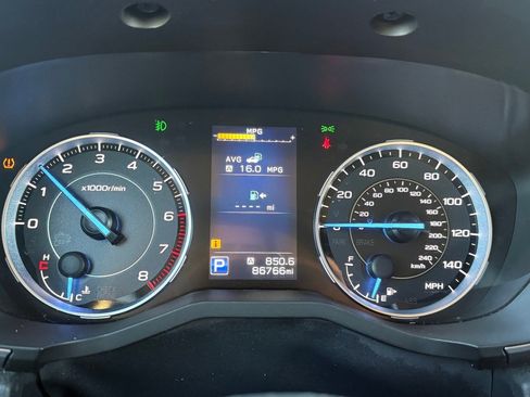 Used 2021 Subaru Ascent Limited w/ Technology Package image 16