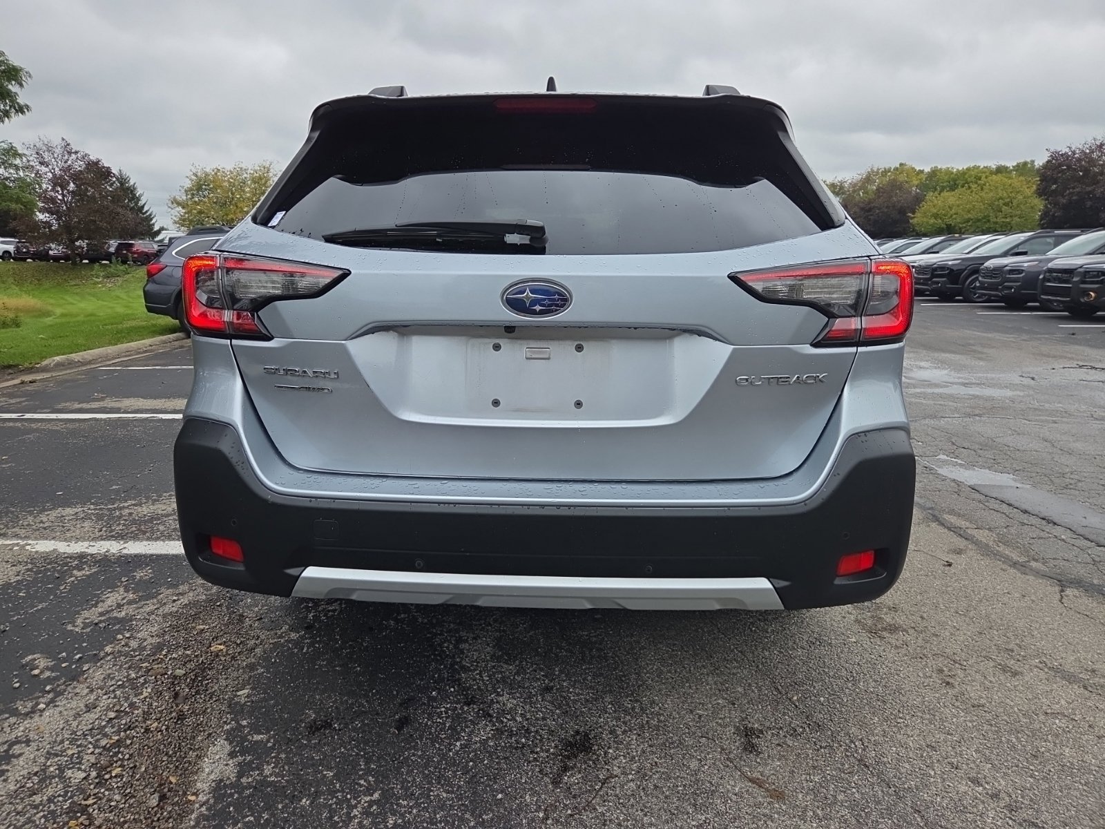 Used 2024 Subaru Outback Limited AWD/4WD image 5