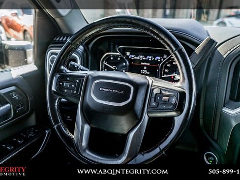 Used 2022 GMC Sierra 3500 Denali w/ Denali Ultimate Package image 21