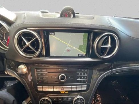 Used 2018 Mercedes-Benz SL 550 image 15