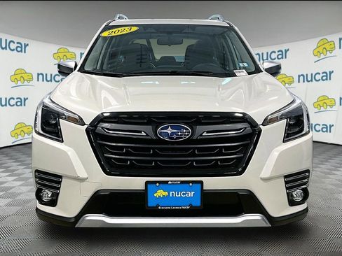 Used 2023 Subaru Forester Touring image 2