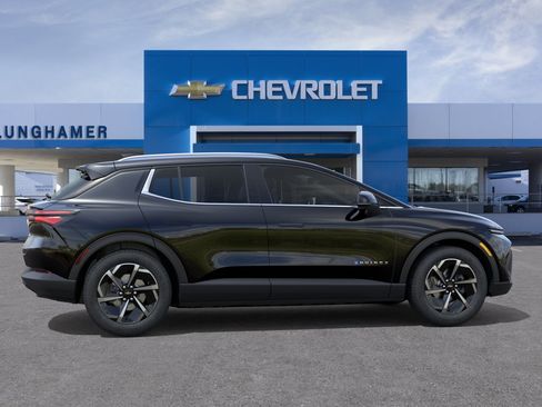 New 2026 Chevrolet Equinox EV LT image 5
