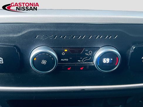 Used 2024 Ford Expedition Max Limited image 35