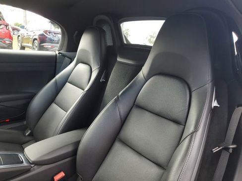 Used 2019 Porsche 718 Boxster image 14