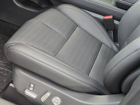 New 2026 Lincoln Nautilus Reserve image 4