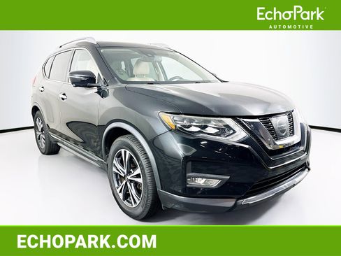Used 2017 Nissan Rogue SL w/ SL Premium Package image 1