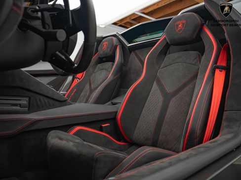 Used 2022 Lamborghini Aventador LP 780-4 Ultimae image 32