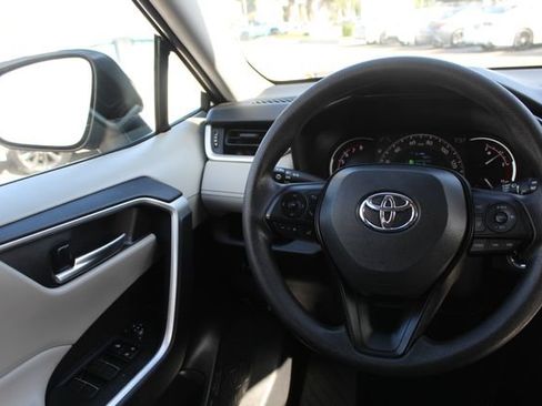Certified 2024 Toyota RAV4 XLE AWD/4WD image 40