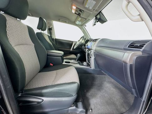 Used 2024 Toyota 4Runner SR5 image 28