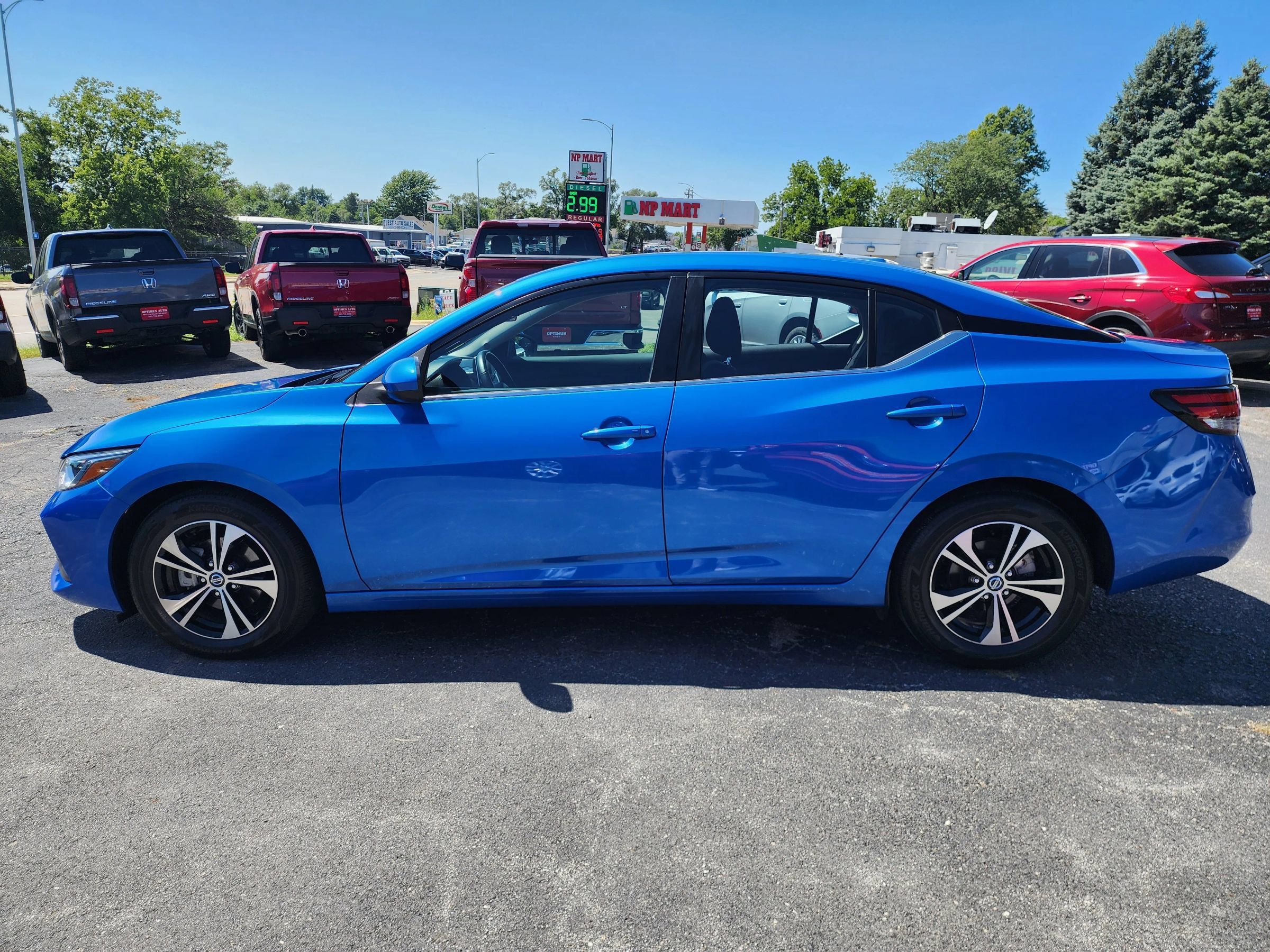 Used 2023 Nissan Sentra SV w/ All-Weather Package FWD image 4
