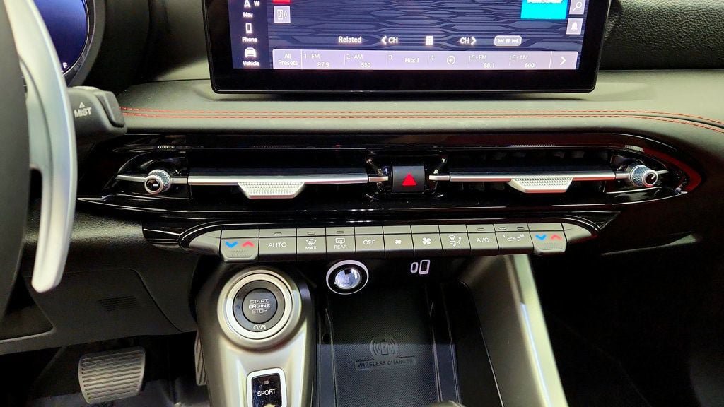 Used 2024 Dodge Hornet R/T Plus w/ R/T Blacktop Package AWD/4WD image 18