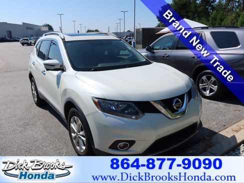 Used 2016 Nissan Rogue SV w/ SV Premium Package AWD/4WD image 1
