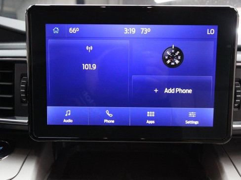 Used 2022 Ford Explorer XLT w/ Equipment Group 202A image 22