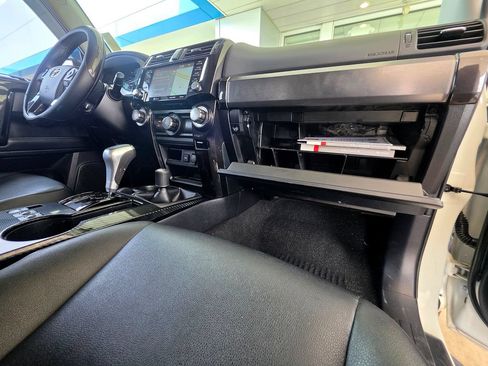 Used 2021 Toyota 4Runner TRD Off-Road Premium w/ Moonroof Package AWD/4WD image 67
