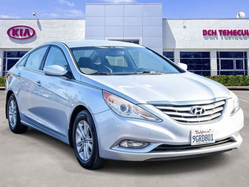 Used 2013 Hyundai Sonata GLS w/ Popular Equipment Pkg FWD image 3