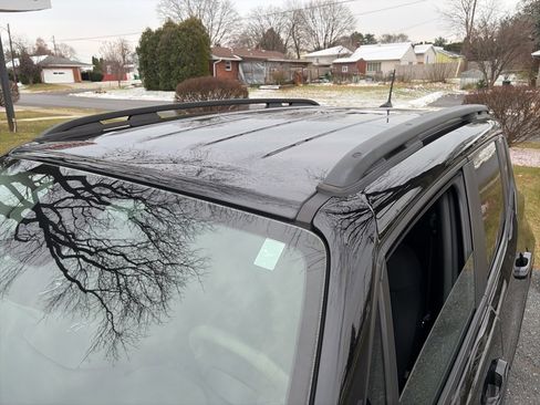 Used 2019 Jeep Renegade Latitude w/ Popular Equipment Group image 12