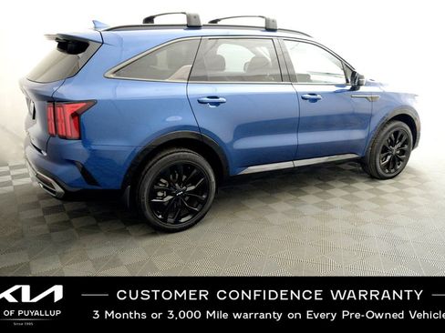 Certified 2022 Kia Sorento SX image 4