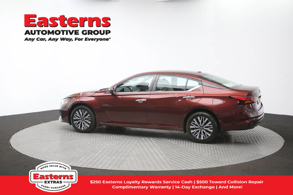 Used 2023 Nissan Altima 2.5 SV AWD/4WD image 62