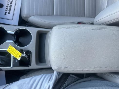 Used 2022 Kia Sportage LX w/ LX FWD Value Edition Package image 34