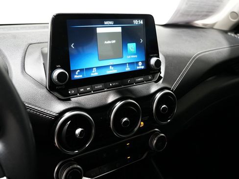 Used 2024 Nissan Sentra SV image 19