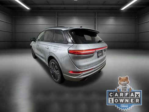 Certified 2023 Lincoln Corsair Reserve w/ Equipment Group 201A image 4