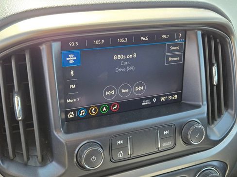 Used 2021 Chevrolet Colorado Z71 w/ Safety Package AWD/4WD image 10