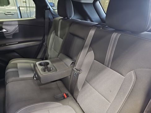 Used 2025 Chevrolet Blazer LT FWD image 13