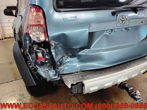 Used 2004 Toyota 4Runner SR5 RWD image 19