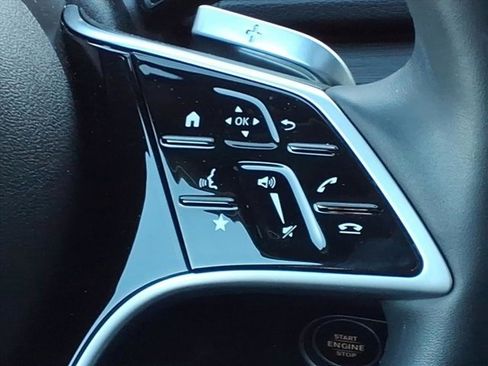 Used 2025 Mercedes-Benz GLE 450e GLE 450e image 10