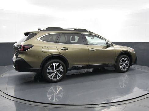 Used 2020 Subaru Outback Touring XT image 34