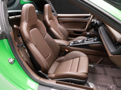 Used 2024 Porsche 911 Targa 4S image 8