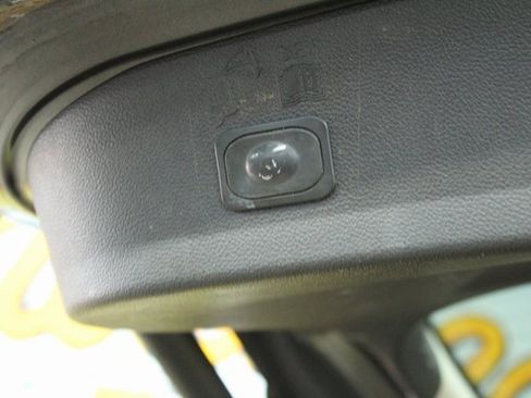 Used 2017 Ford Escape SE w/ Equipment Group 201A image 12