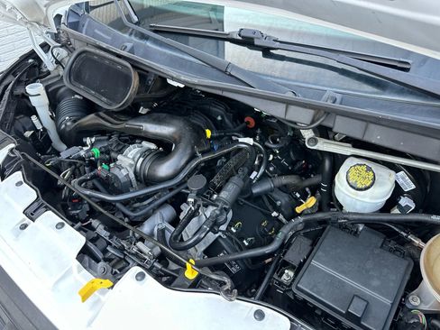 Used 2020 Ford Transit 150 XL image 35