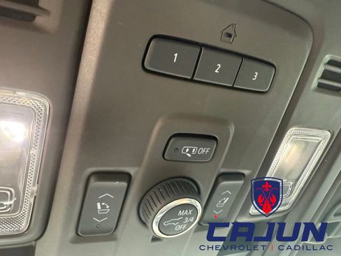 Used 2021 Chevrolet Tahoe LT w/ LT Signature Package RWD image 22