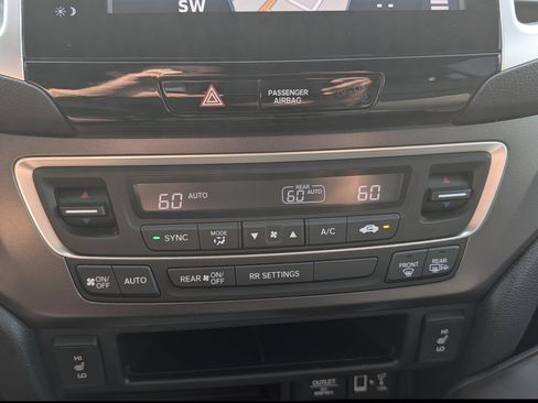 Used 2017 Honda Ridgeline RTL-T image 23